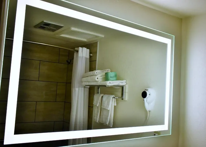 Motel Knights Page